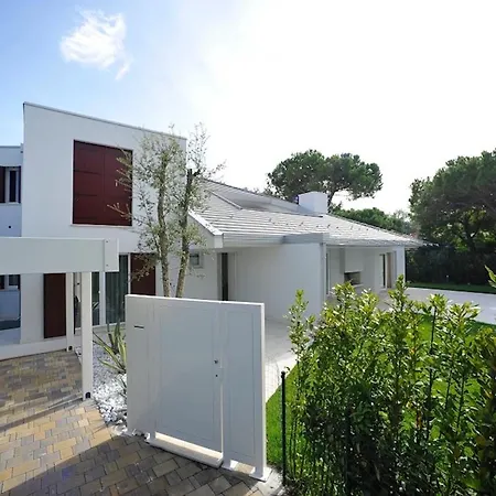 Villa With Private Pool - Luxury Vacation ヴィラ Albarella Island
