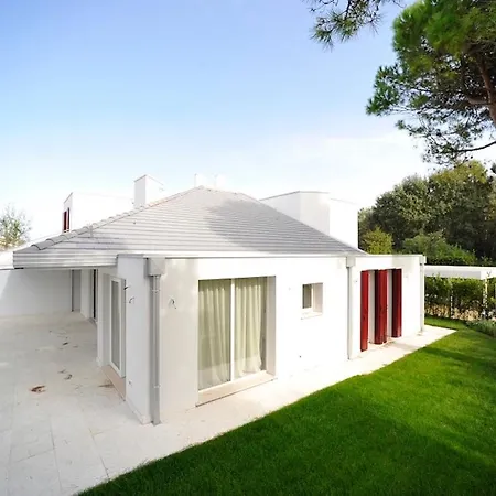 Villa With Private Pool - Luxury Vacation Albarella Island