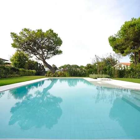 Villa With Private Pool - Luxury Vacation